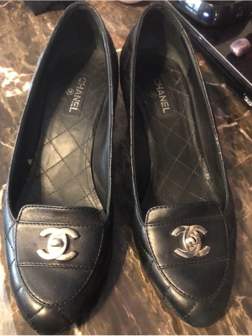CHANEL Black Leather CC Logo Loafers